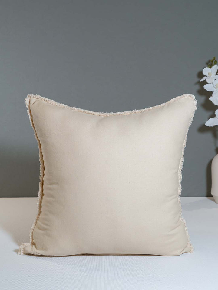  Buy WILD WHISPERS CUSHION COVER WITH TREAM